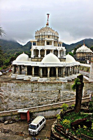 delwara-jain-temple-mount-abu-04