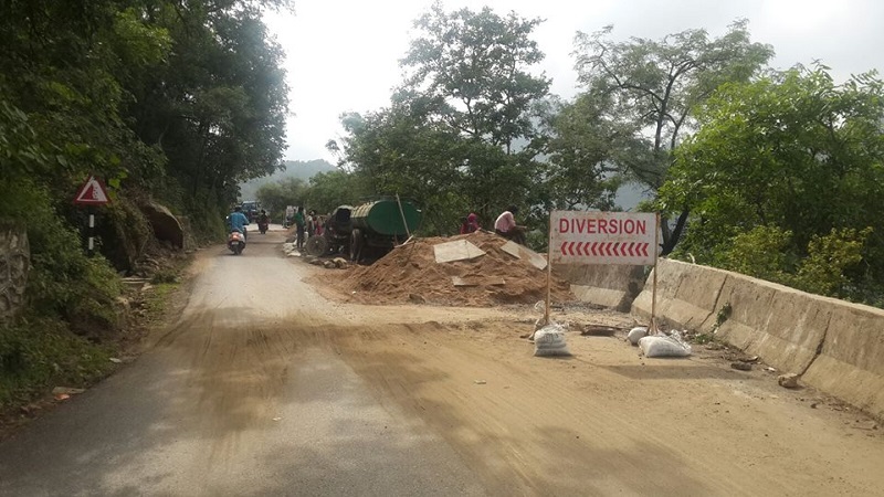 mount-abu-road-repairing-1