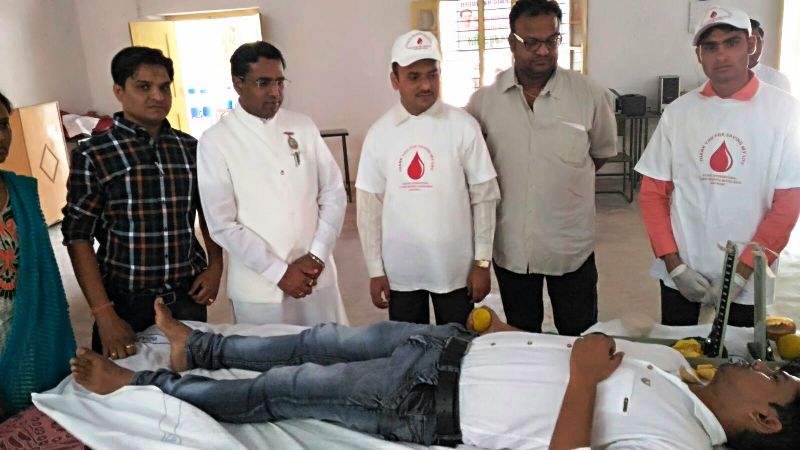 blood-donation-camp-29-9-2015-4