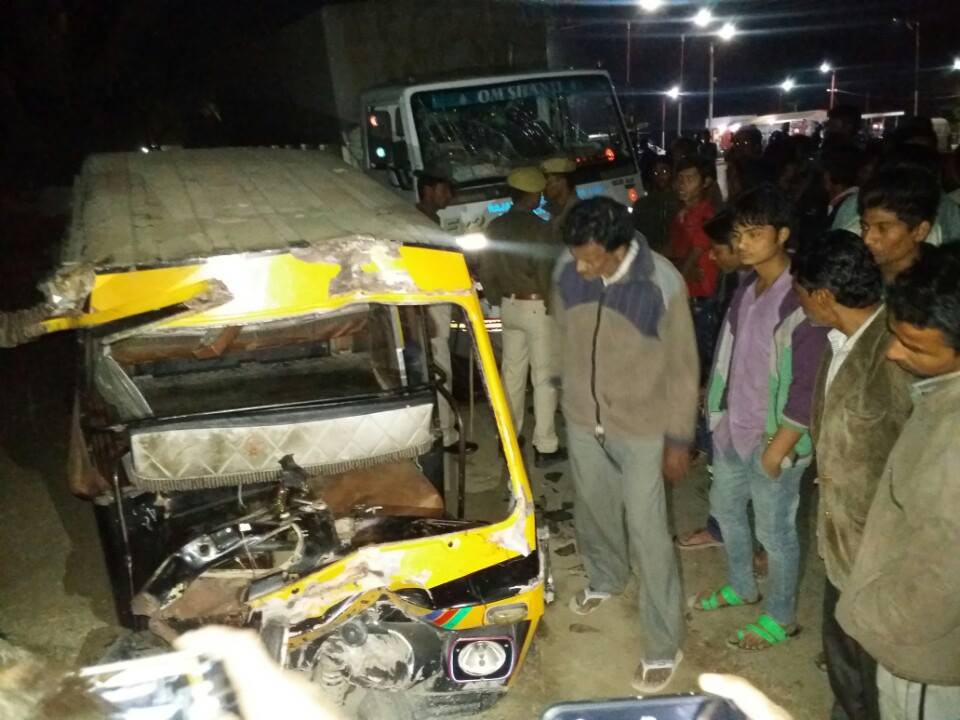 abu-road-accident-16-2-15-01