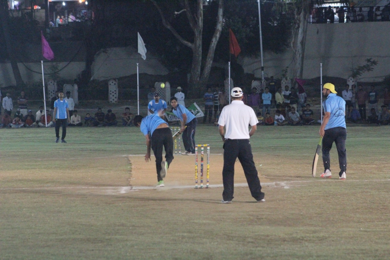 mount-abu-mpl-2016-night-cricket-tournament-final-23