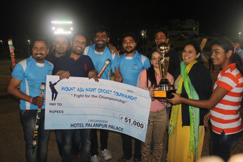 mount-abu-mpl-2016-night-cricket-tournament-final-38