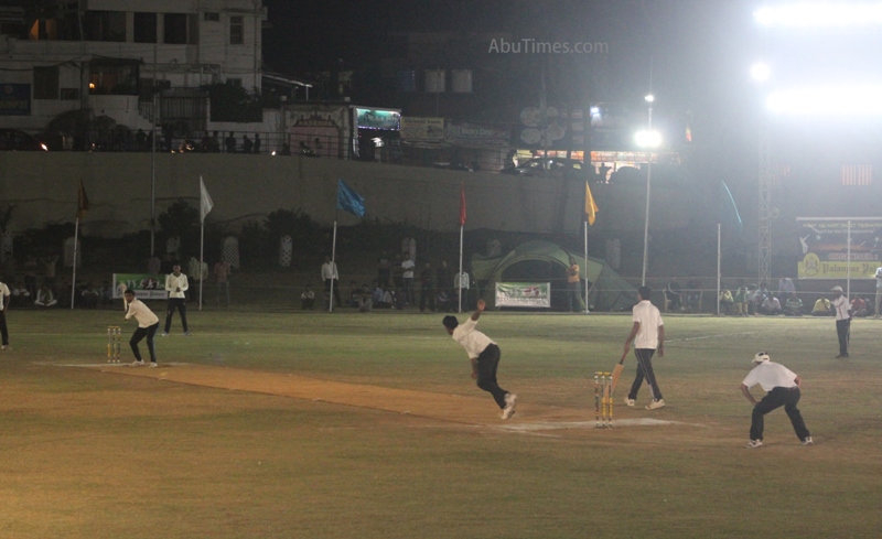 mount-abu-night-cricket-tournament-2016-day-1-03