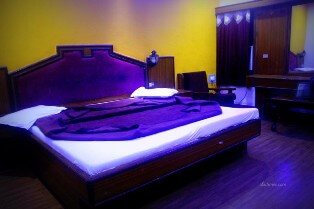 top-semi-deluxe-budget-rooms-in-hotel-mamta-mount-abu