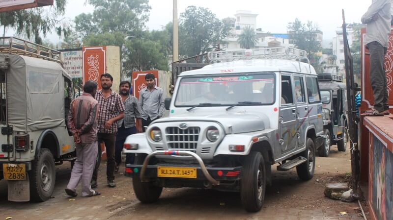 stike-end-of-taxi-union-mount-abu-3