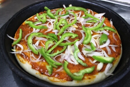 classic-pizza-mount-abu-pizza-crust