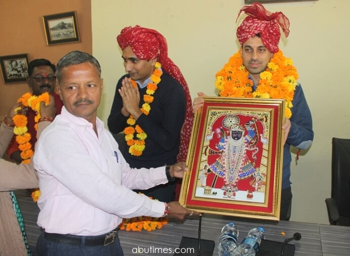 sdm-mount-abu-arvind-poswal-farewel-news-4