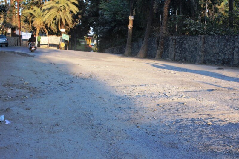 damaged roads mount abu