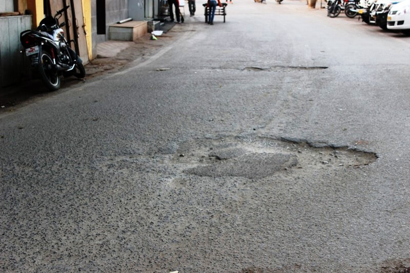 damaged roads mount abu