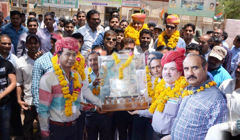 शराब बंदी के  लिये आदिवासीयो का महासम्मलेन