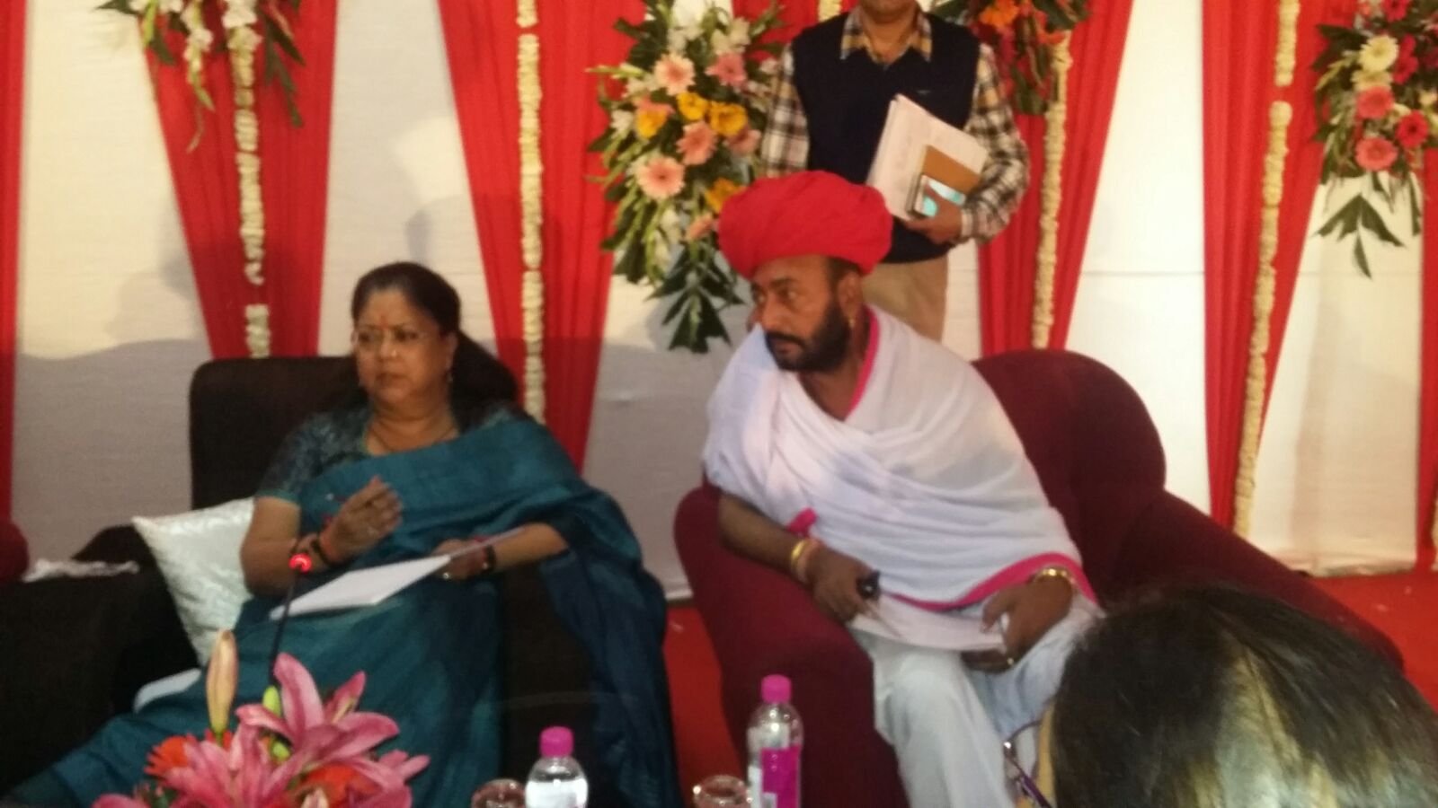 आपसी गुटबाजी में पिस रहा कार्यकर्ता - जिला संगठन को मजबूत करने की उठी मांग