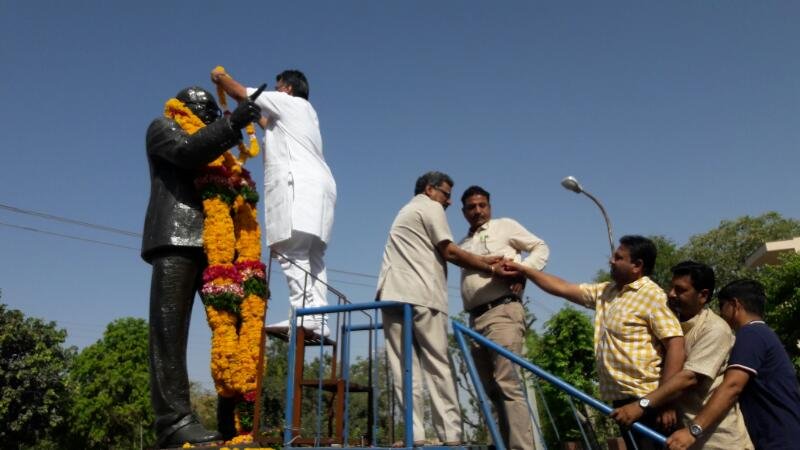 संविधान निर्माता बाबा साहब डॉ. भीमराव अम्बेडकर जी के 126वीं जयंती पर विनम्र श्रद्धांजलि
