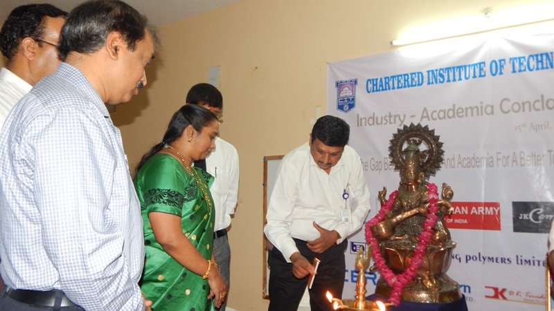 सी.आई.टी महाविधालय में तकनीकी महोत्सव तारूण्य का उद्घाटन किया गया