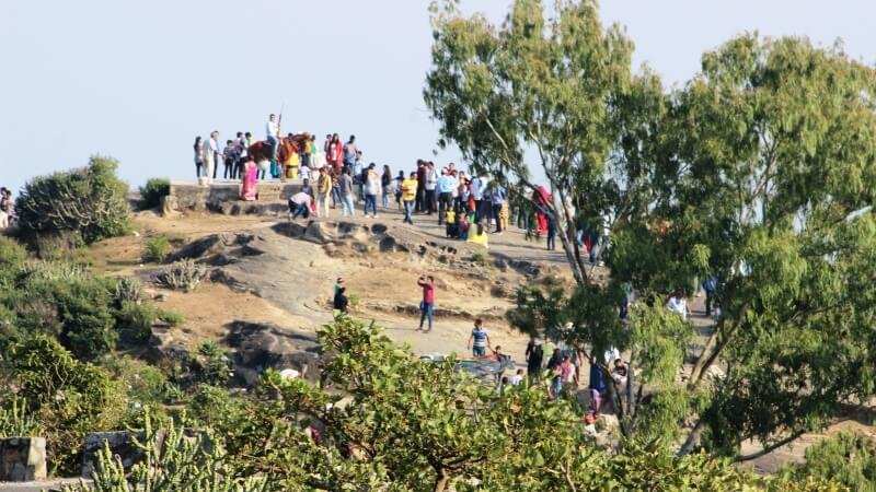 “Guess the Place #13” play n win ‘Pizza n Garlic Bread’ at PIZZA CRUST, Mount Abu