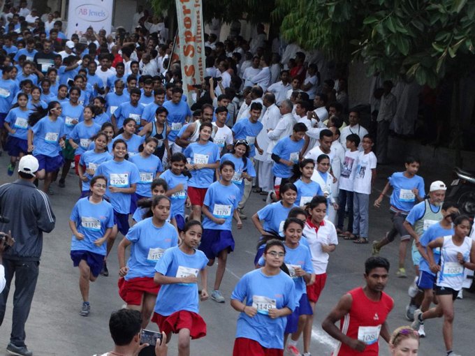 Over 700 people around the world ran in marathon, mount abu