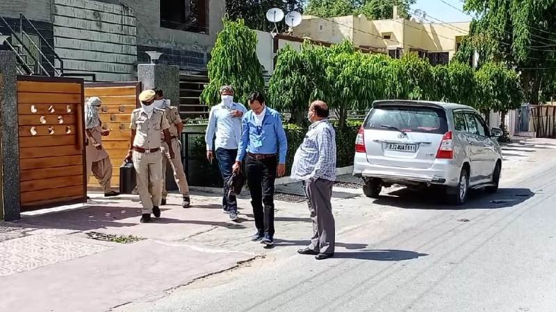 लॉकडाउन के बीच सेल्स टैक्स टीम पहुंची आबूरोड़