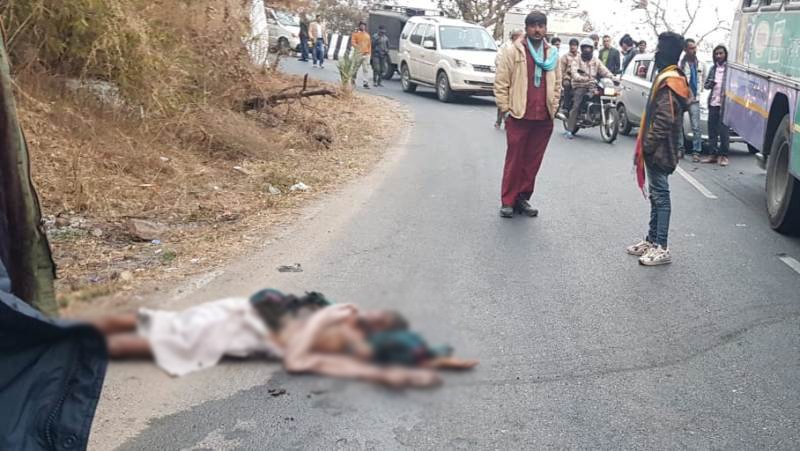 माउंट आबू मार्ग पर हुए बस बाइक एक्सीडेंट में युवक की हुई मौत