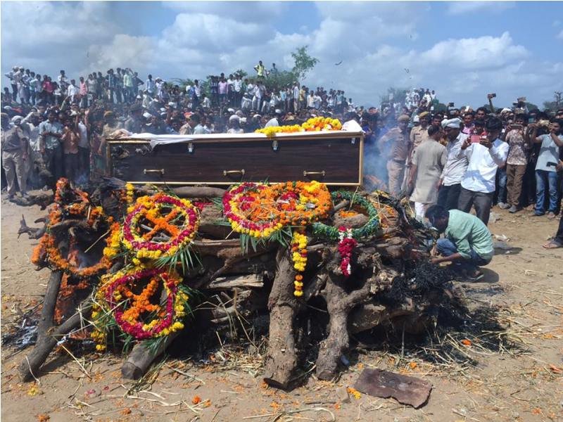 देवनगरी के वीर सपुत "रमेश चौधरी" की शाहदत को कविताओ से सलाम