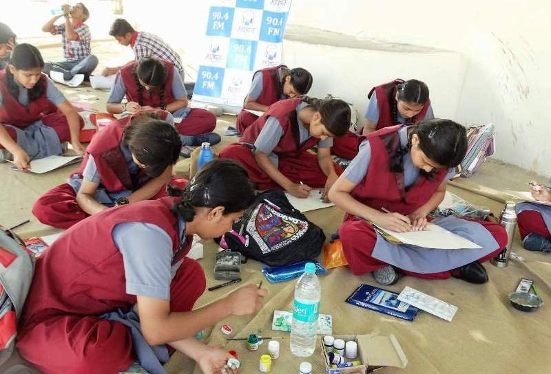विध्यार्तियो ने दिखाया दमखम, रेडियो मधुबन 90.4  एफएम और नगरपालिका