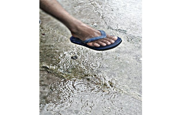 Small rain drops are falling in Mount Abu Again