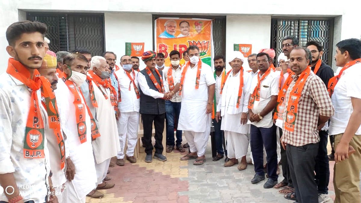 कांग्रेस के वरिष्ठ नेता व पूर्व सरपंच सिवाड़ा, दुर्गाराम बेनीवाल बीजेपी में शामिल: सांचौर