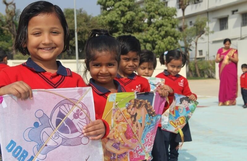 सेंट जाॅन्स स्कूल में ’मकर संक्रांति’ पर्व मनाया