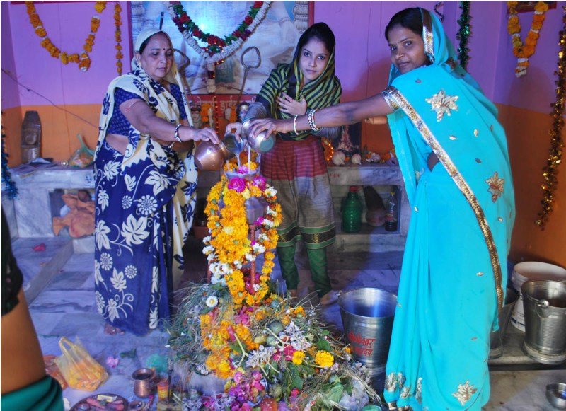 जय भम भम भोले से गूंजे शिवालय: आबूरोड