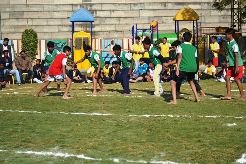 सेंट ऐन्सलम् विद्यालय में इन्टर हाउस स्पोर्टस मीट का समापन