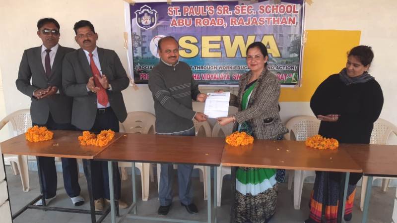 सेवा कार्यक्रम से सेंट पाॅल्स स्कूल द्वारा साल की शुरुआत