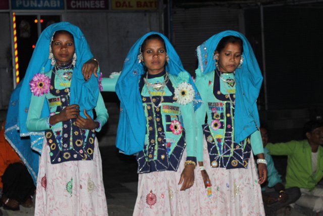 The arrival of Grasiyas and welcome of Summer festival 2015