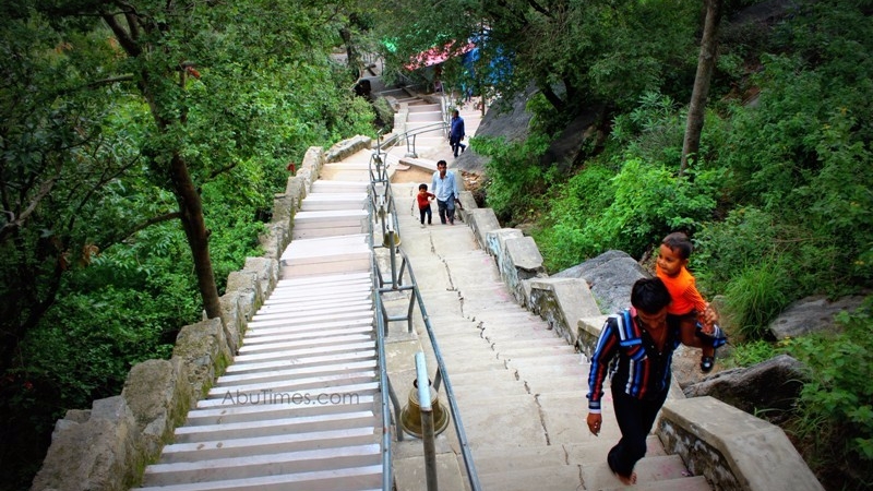 adhar-devi-temple-mount-abu-15