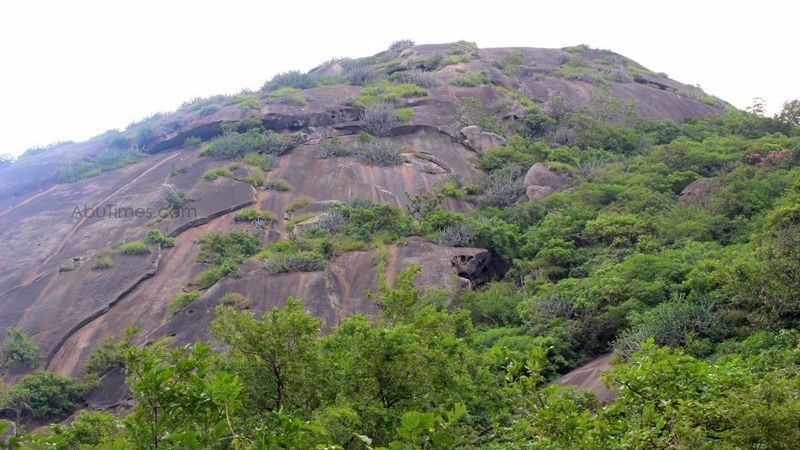 adhar-devi-temple-mount-abu-17