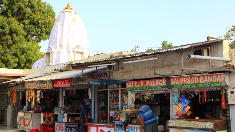 sai-baba-temple-abu-road-5