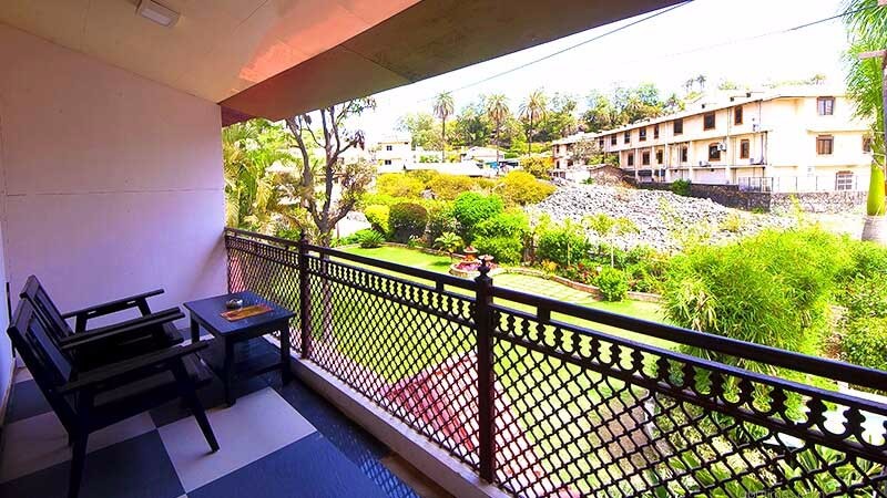super-deluxe-affordable-rooms-hotel-silver-oak-mount-abu-1