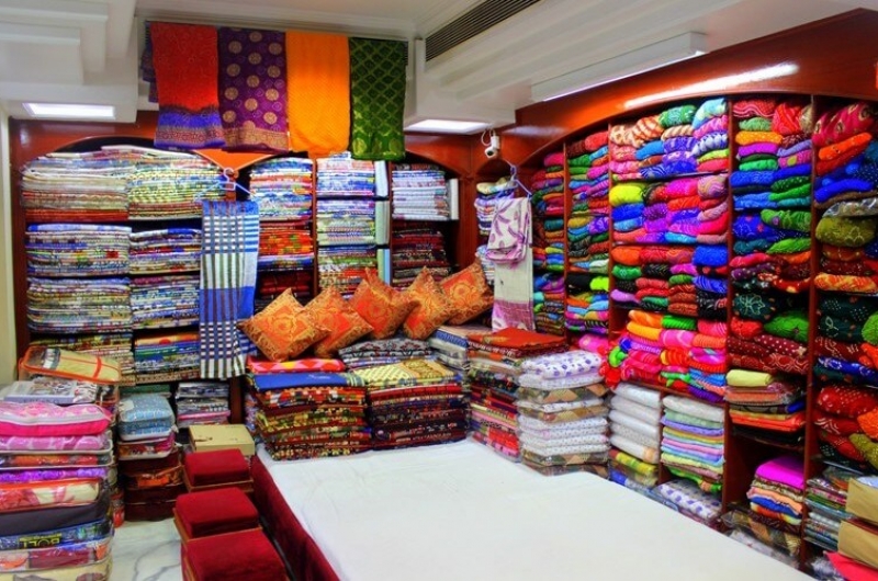 piccadilly-plaza-mount-abu-garments-shop