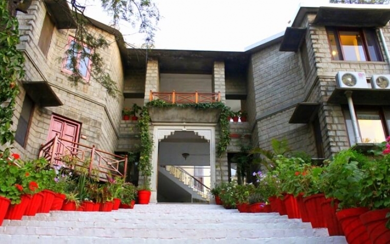 kesar-bhawan-palace-mt-abu-raj