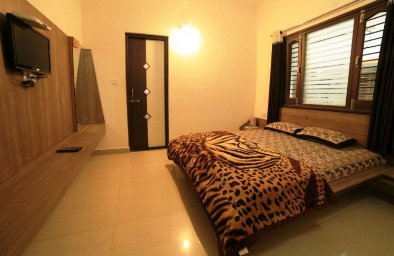 home-inn-mount-abu-guest-house-03