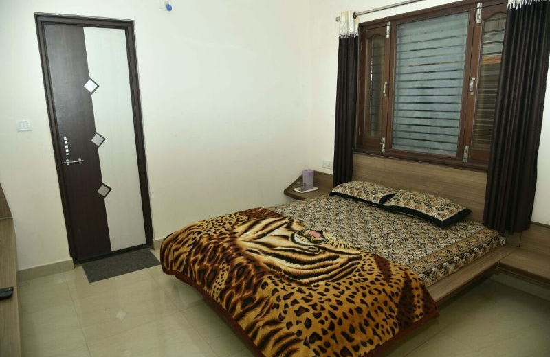 home-inn-mount-abu-guest-house-04