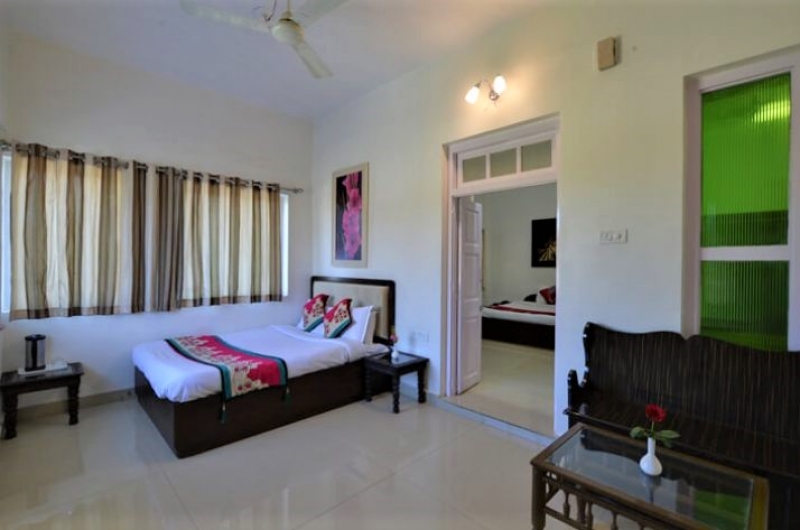 mount-abu-family-rooms